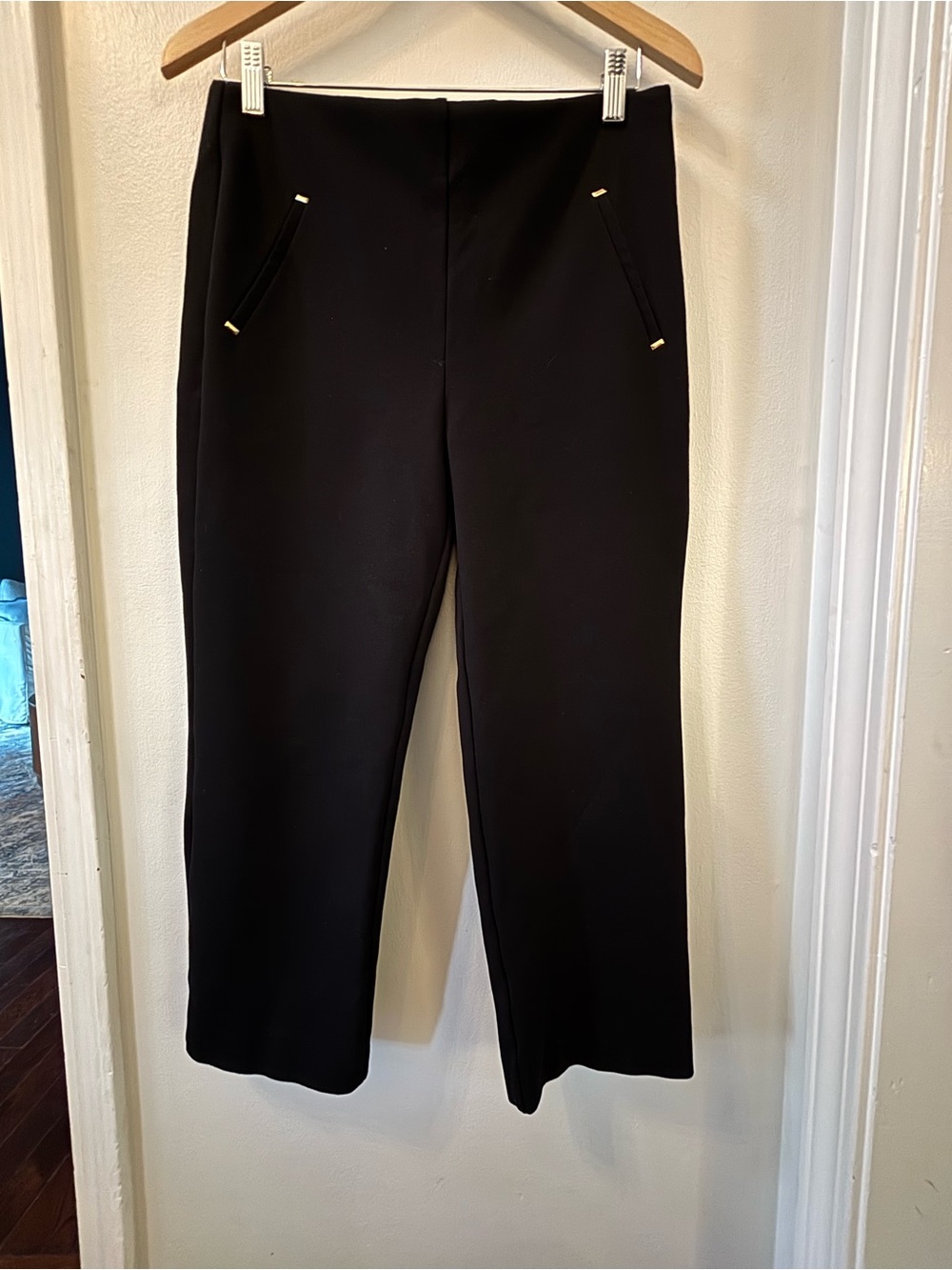Chico's Size 10 So Slimming 360 Juliet Trim Detail Ankle Pants Basic Black Color